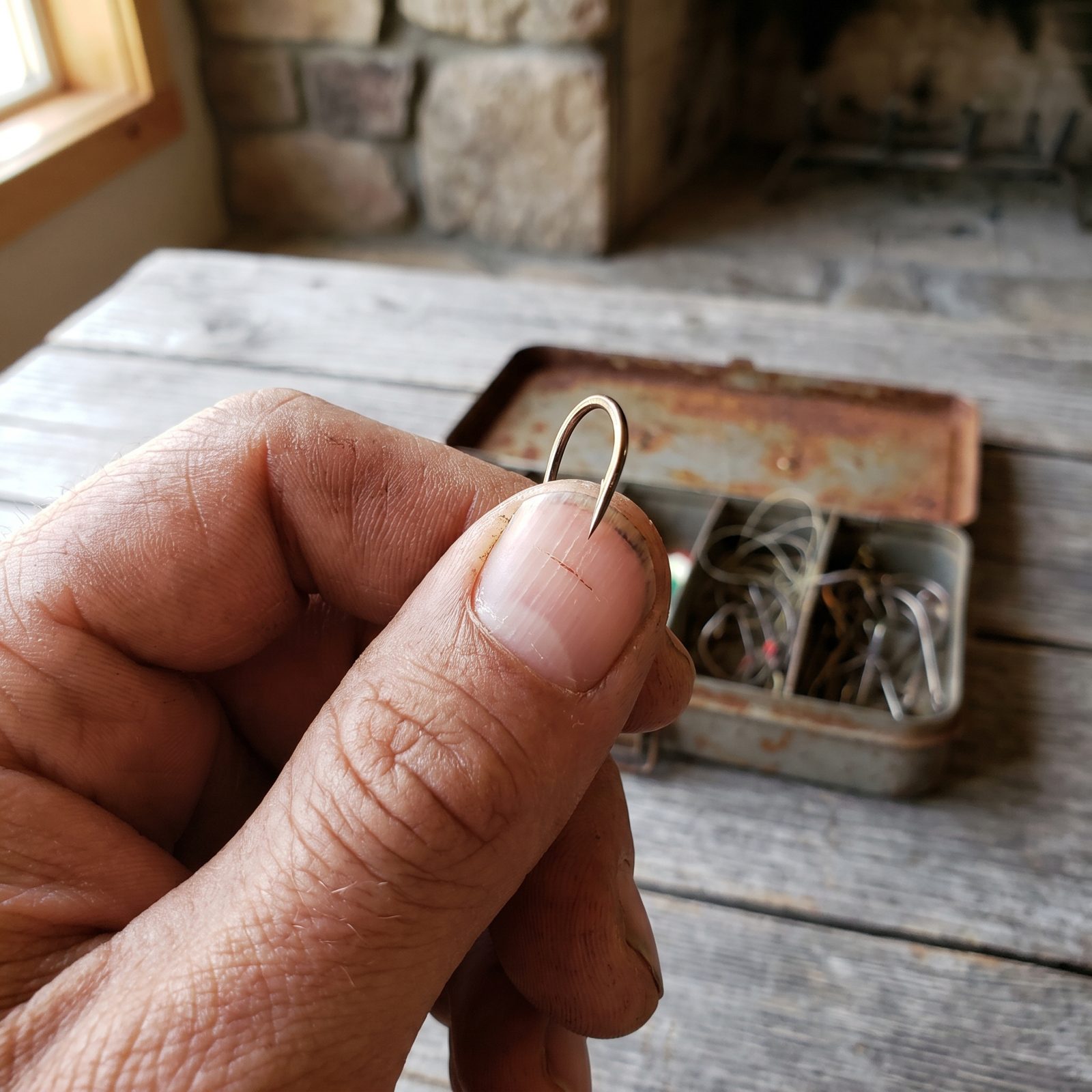Drag the Hook Point Across a Thumbnail to Test for Sharp